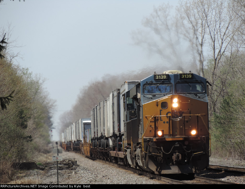 CSX 3139 on I002